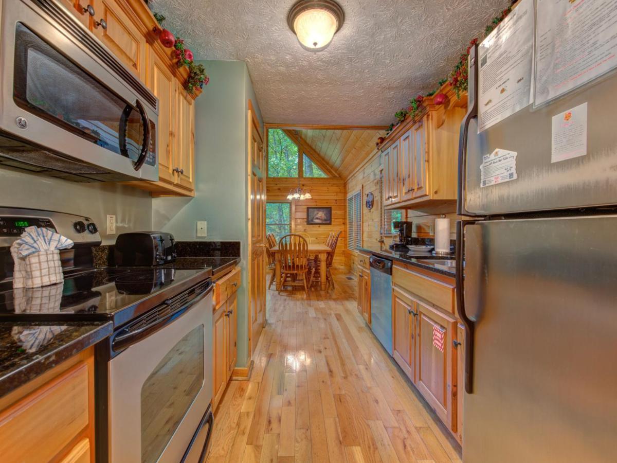 Bear'S Corner, 3 Bedrooms, Wifi, Pool Table, Hot Tub, Wifi, Sleeps 10 Gatlinburg Exterior photo